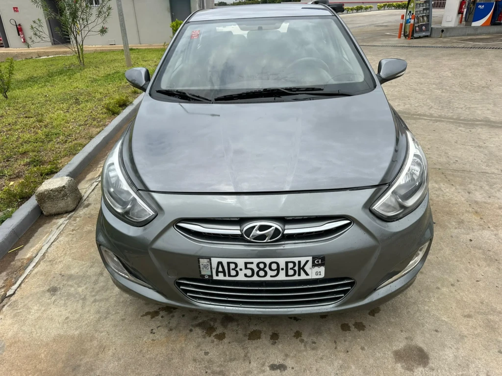 Hyundai Accent à vendre Abidjan - Voiture Côte d'Ivoire