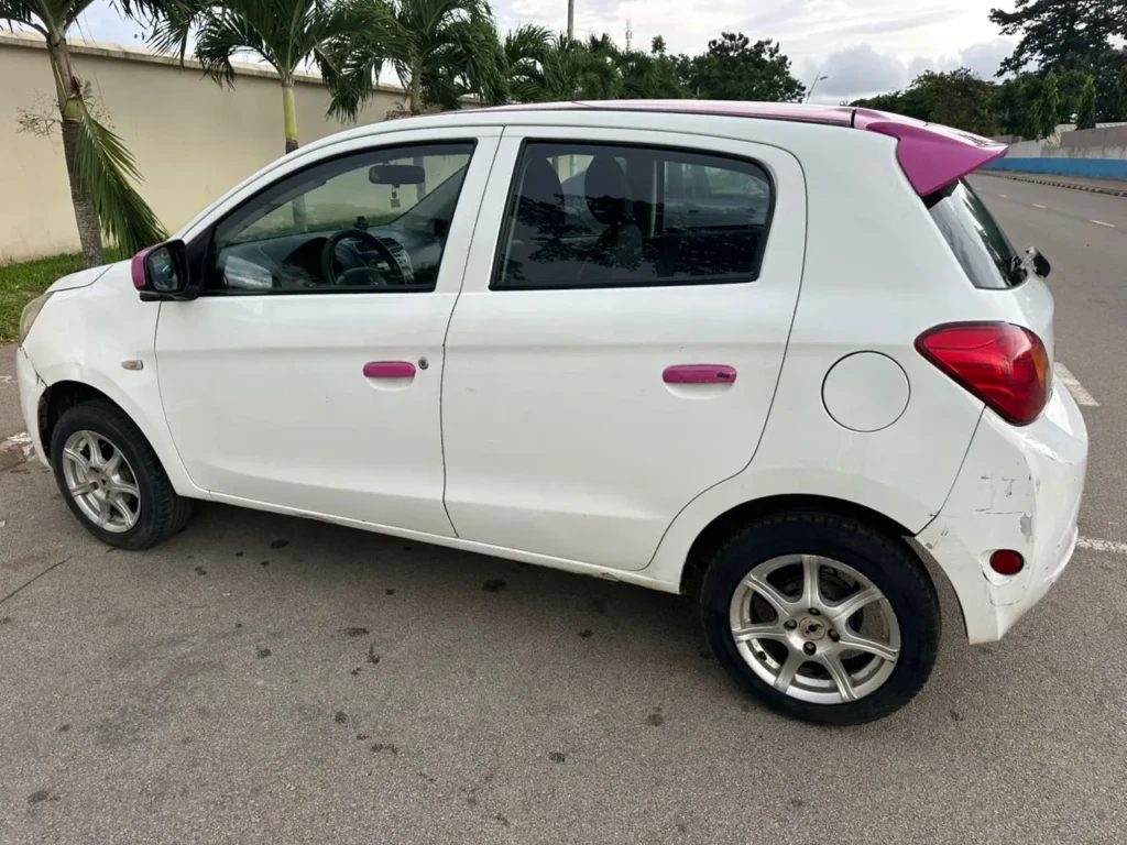 Mitsubishi Mirage à vendre Abidjan - Voiture Côte d'Ivoire