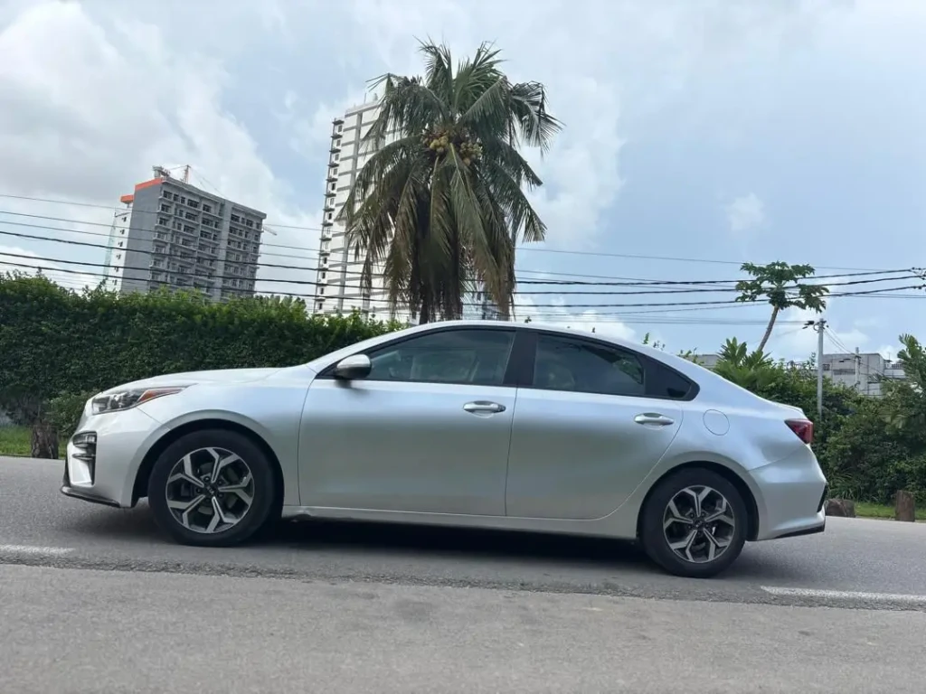 Kia Forte à vendre Abidjan - Voiture Côte d'Ivoire