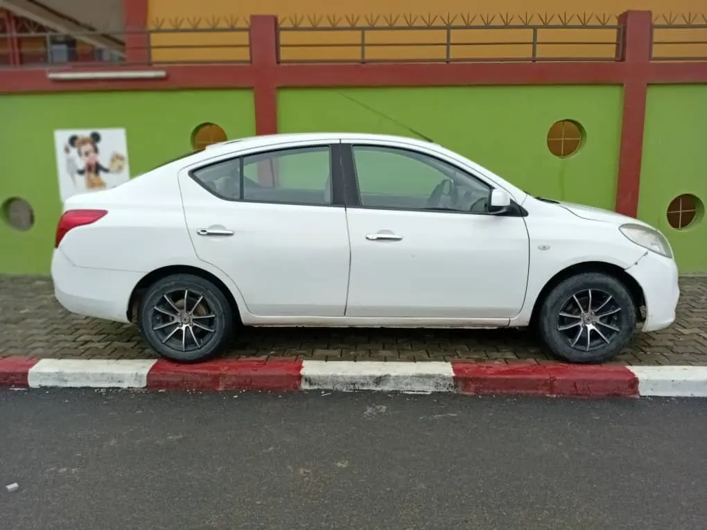 Hyundai Elantra à vendre Abidjan - Voiture Côte d'Ivoire