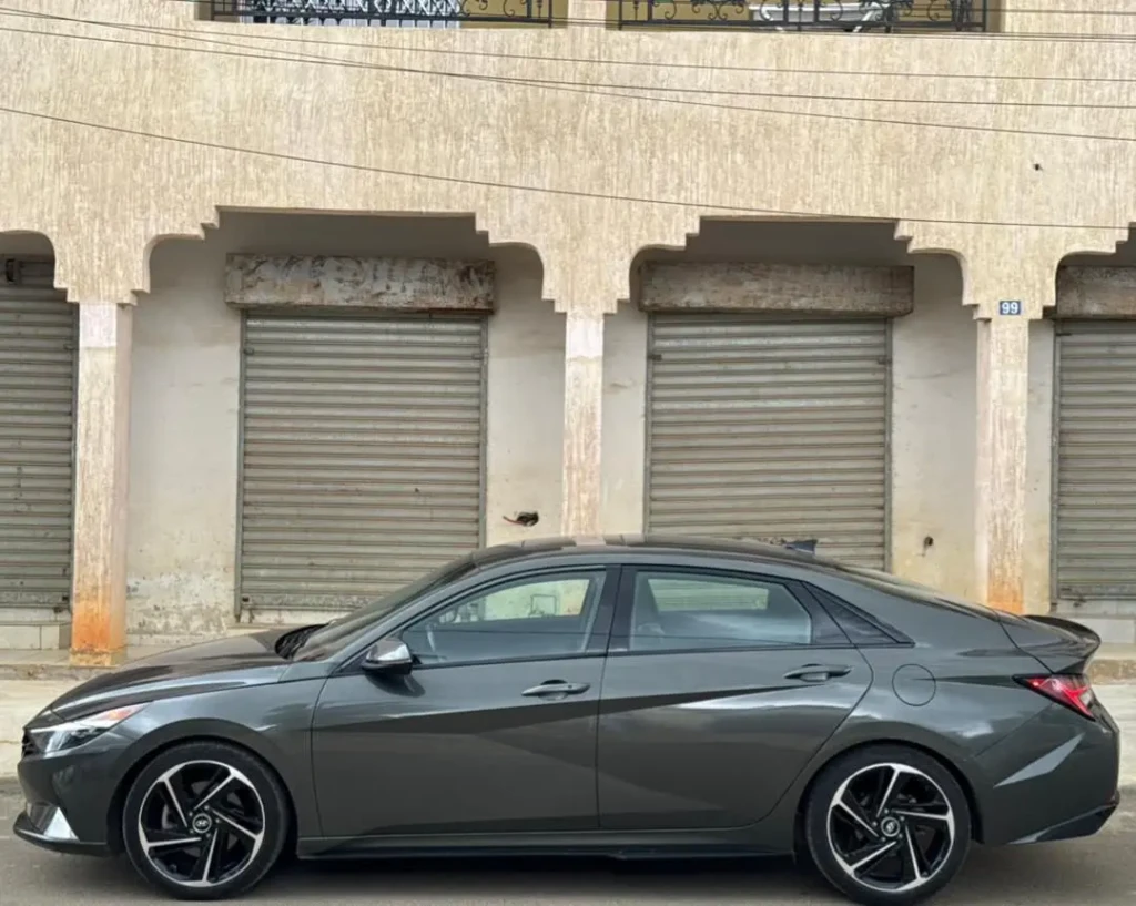 Hyundai Elantra à vendre Abidjan - Voiture Côte d'Ivoire