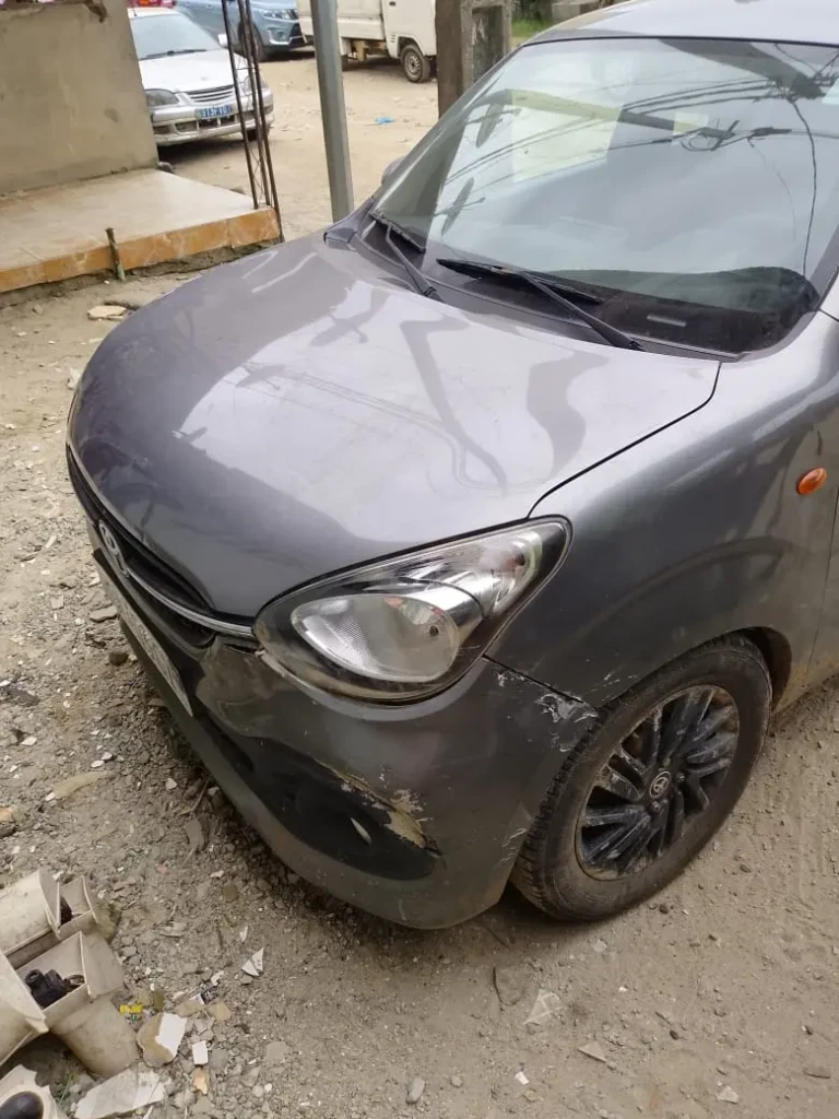 Toyota Vitz à vendre Abidjan - Voiture Côte d'Ivoire