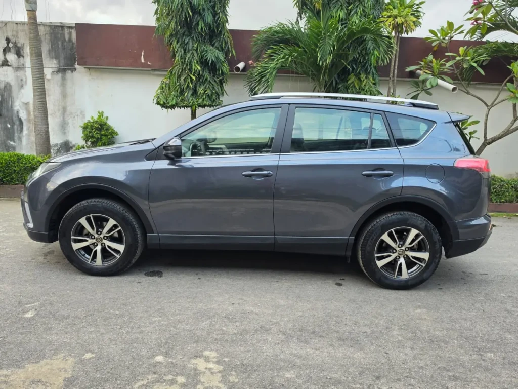 Toyota RAV 4 à vendre Abidjan - Voiture Côte d'Ivoire