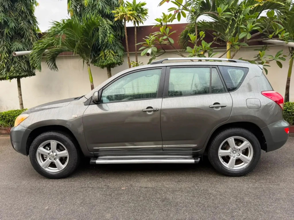 Toyota RAV 4 à vendre Abidjan - Voiture Côte d'Ivoire