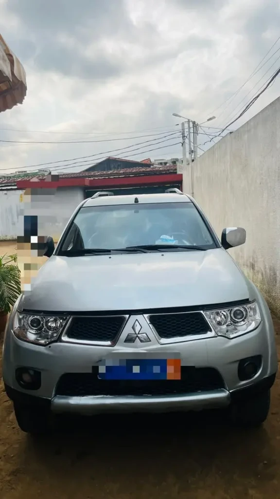 MISTUBISHI Mitsubishi à vendre Abidjan - Voiture Côte d'Ivoire