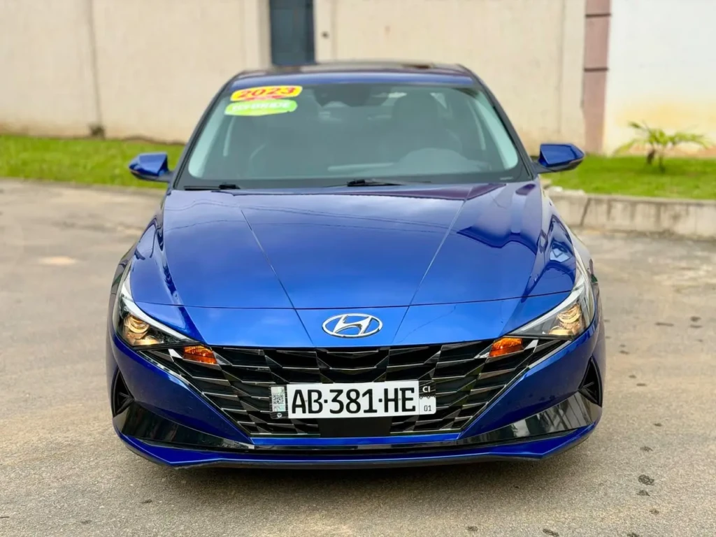 Hyundai Elantra à vendre Abidjan - Voiture Côte d'Ivoire
