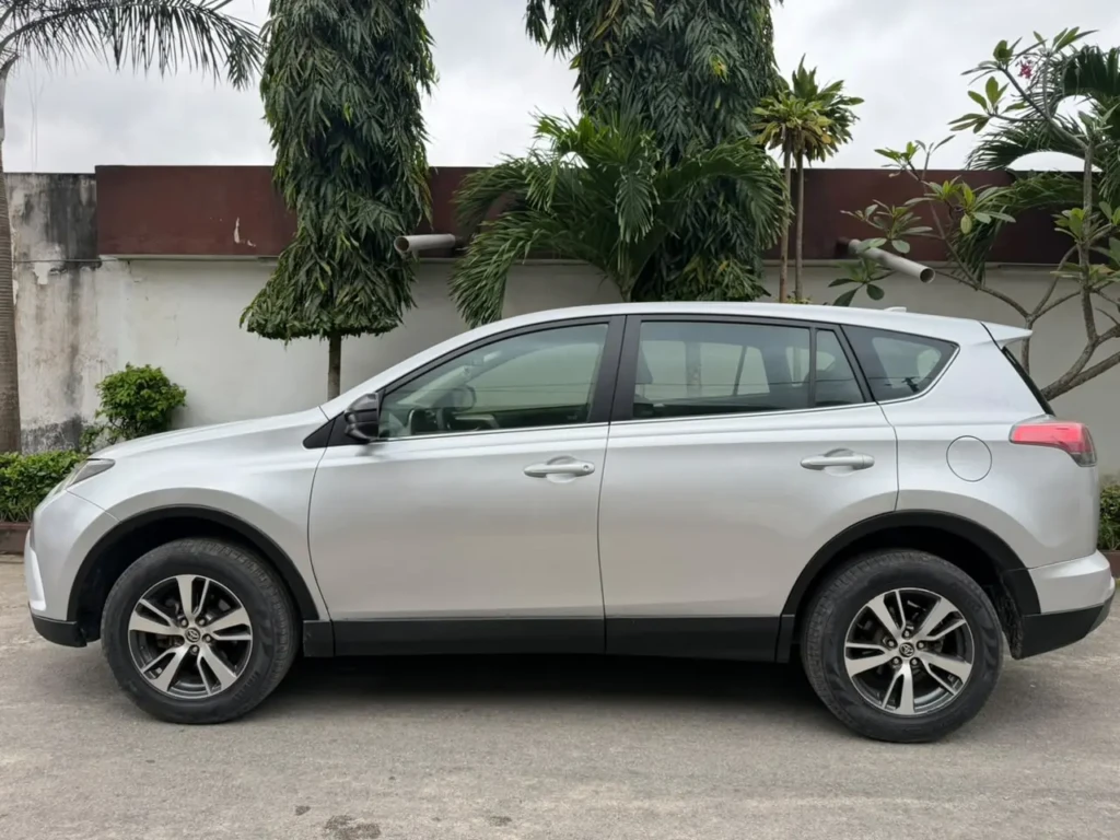 Toyota Rav4 à vendre Abidjan - Voiture Côte d'Ivoire