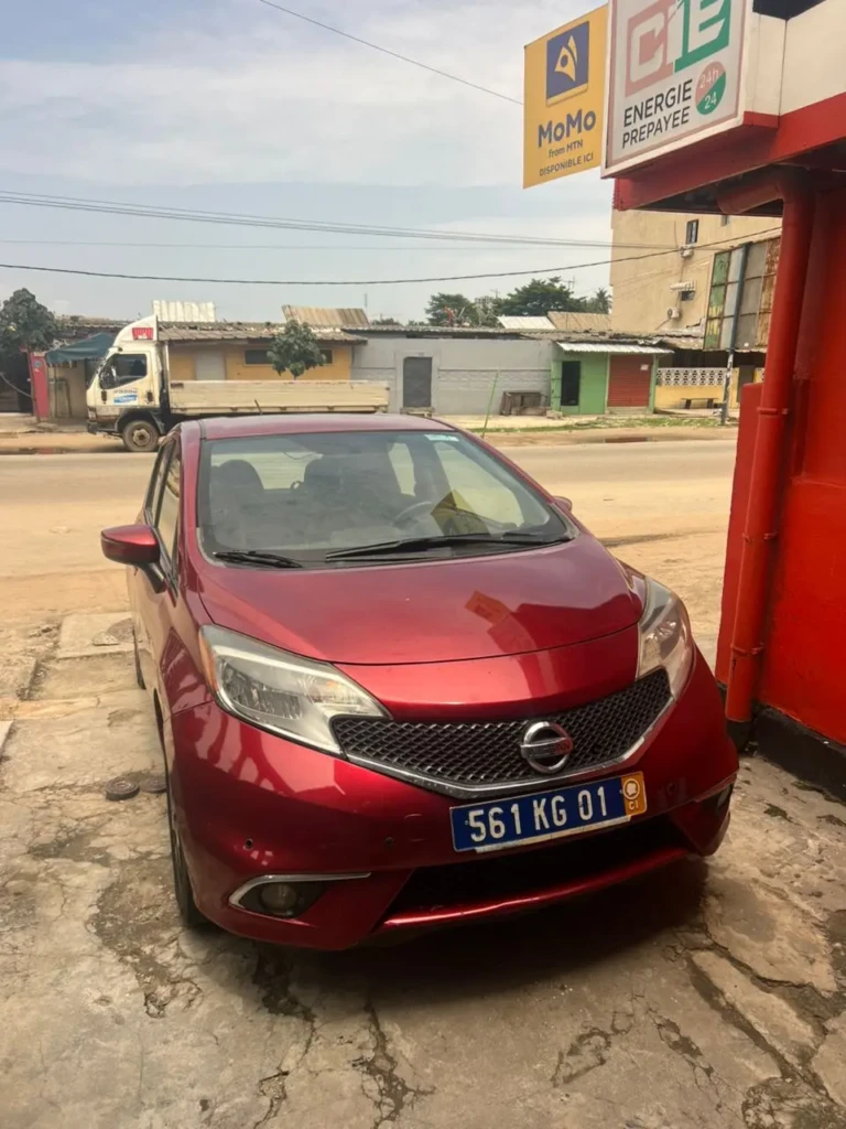 Nissan Versa à vendre Abidjan - Voiture Côte d'Ivoire