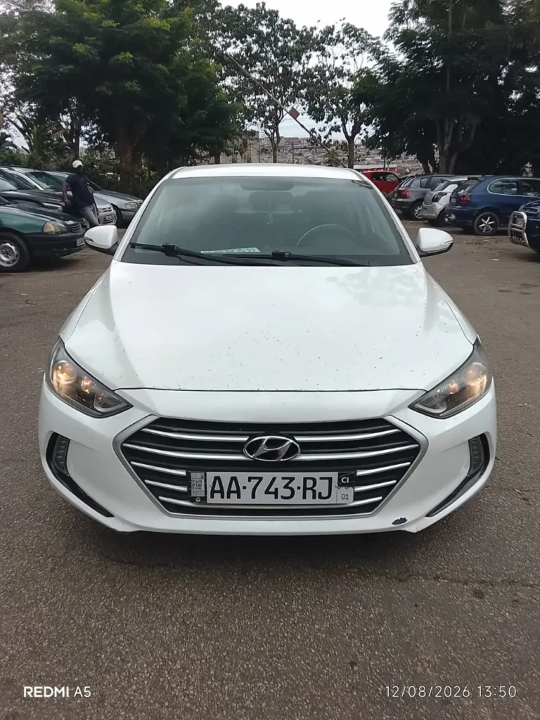 Hyundai Avante à vendre Abidjan - Voiture Côte d'Ivoire