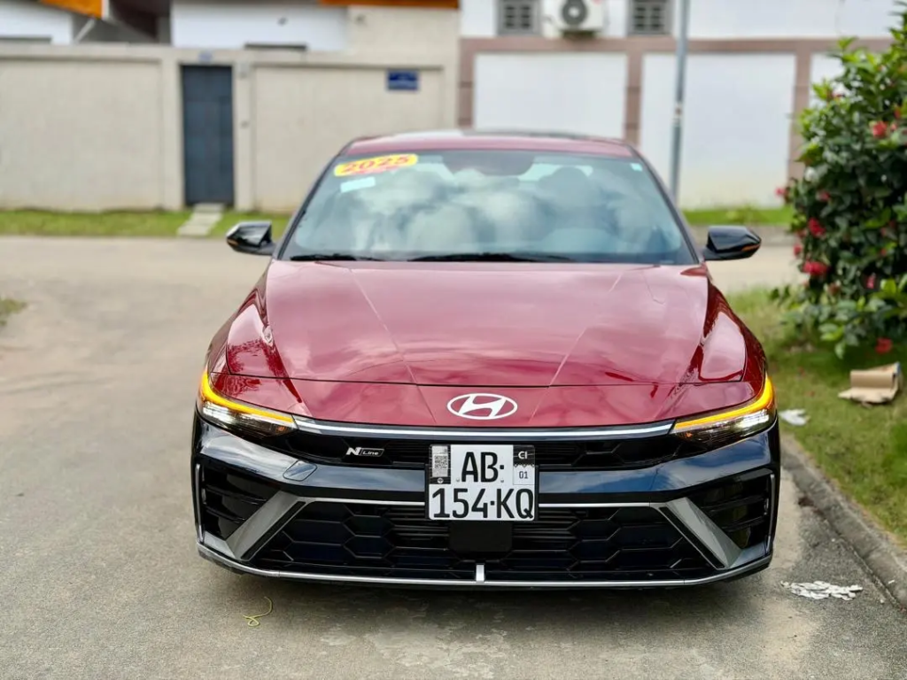 Hyundai Elantra à vendre - Voiture Côte d'Ivoire