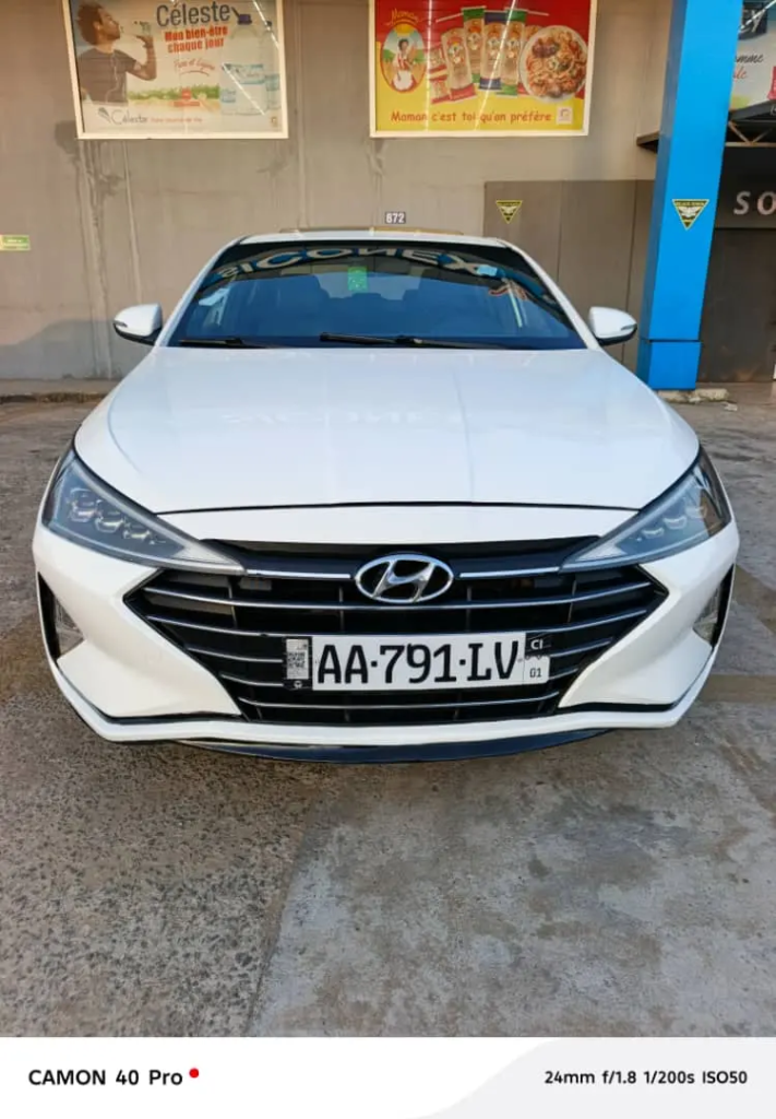Hyundai Elantra à vendre Abidjan - Voiture Côte d'Ivoire