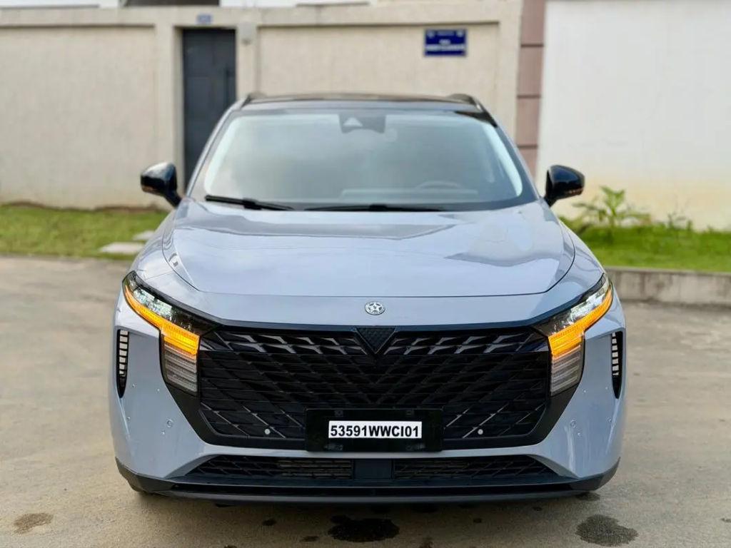 VENUCIA V ONINE à vendre Abidjan - Voiture Côte d'Ivoire