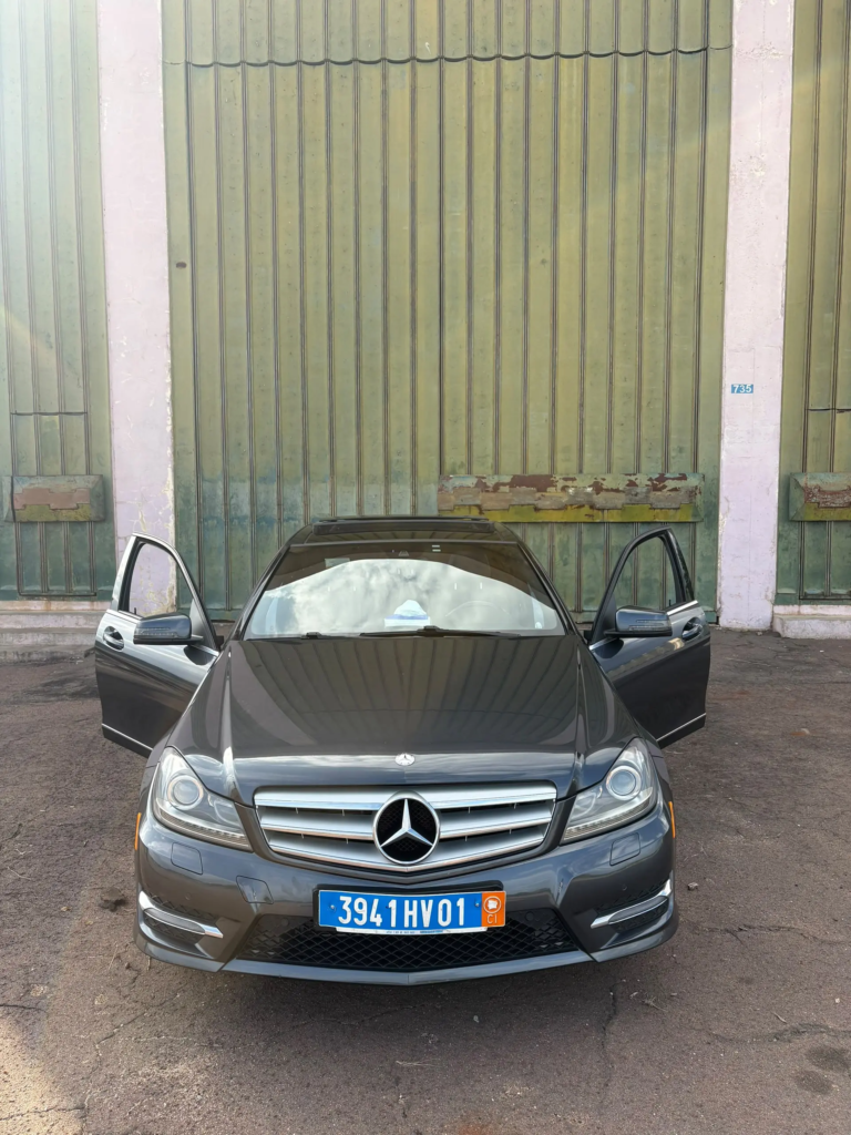 Mercedes-Benz C350 à vendre Abidjan - Voiture Côte d'Ivoire