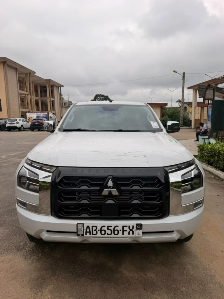 MISTUBISHI L200 à vendre Abidjan - Voiture Côte d'Ivoire