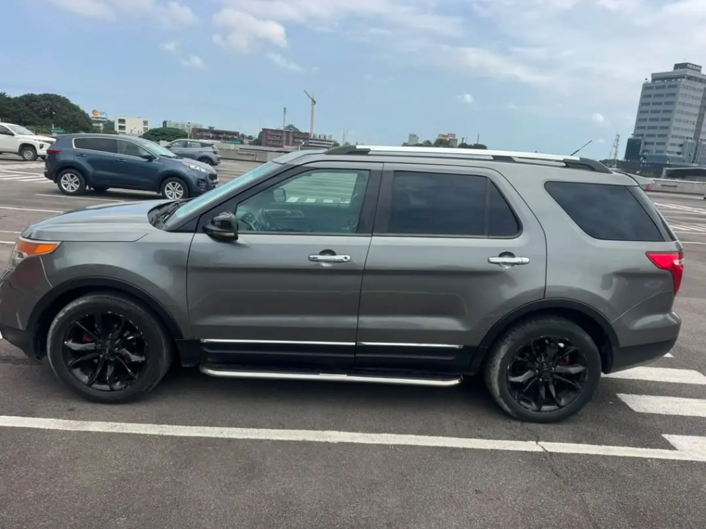 Ford Explorer à vendre Abidjan - Voiture Côte d'Ivoire