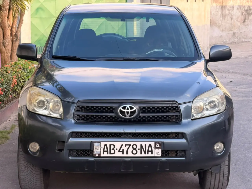 Toyota RAV 4 à vendre Abidjan - Voiture Côte d'Ivoire