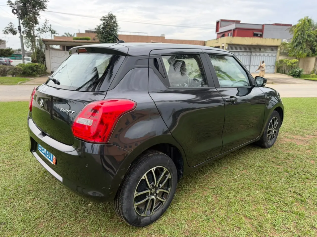 Suzuki Swift à vendre Abidjan - Voiture Côte d'Ivoire