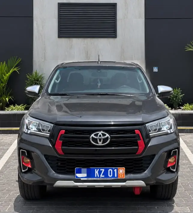 Toyota Hilux à vendre Abidjan - Voiture Côte d'Ivoire