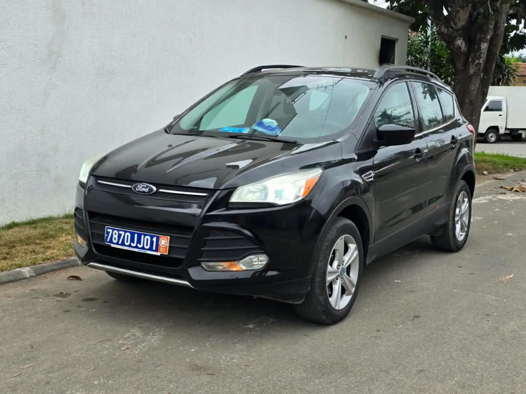 Ford ESCAPE à vendre Abidjan - Voiture Côte d'Ivoire